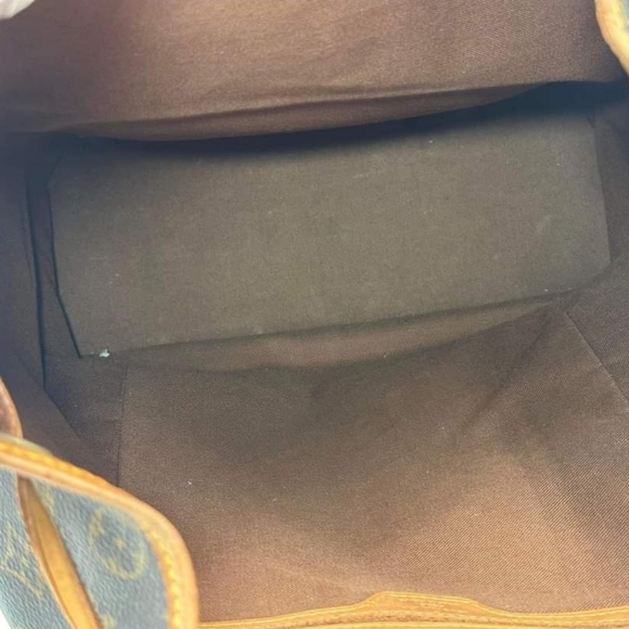 LOUIS VUITTON Montsouris GM Backpack - Picture 9 of 14